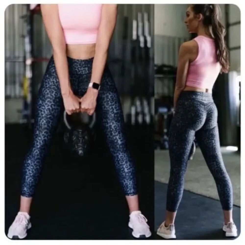 Zyia Stone Leopard blue cheetah scrunch butt 6-8 athletic leggings